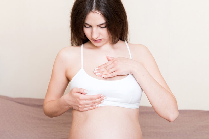 關於乳房不適