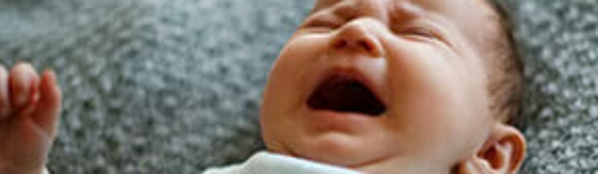 腸絞痛如何改善？簡單3法則判斷、5S妙招安撫腸絞痛
